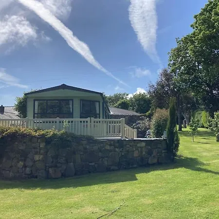 2 Bedroom Chalet In Chwilog On The Llyn Peninsula Pwllheli Exterior photo