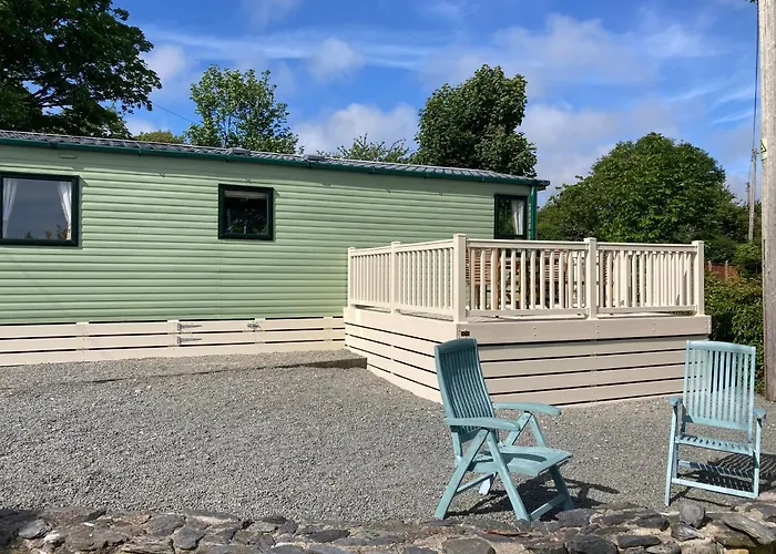 2 Bedroom Chalet In Chwilog On The Llyn Peninsula