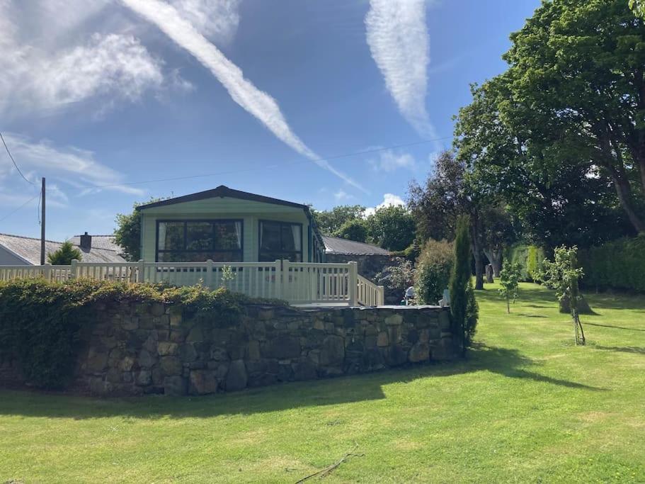 2 Bedroom In Chwilog On The Llyn Peninsula Apartment